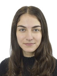 Porträtt av Romina Pourmokhtari