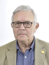 Carl B Hamilton(L)